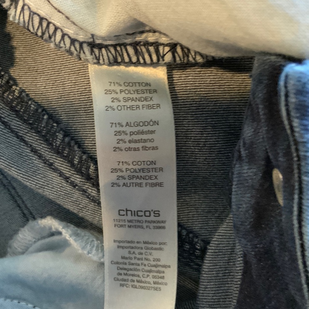 Chico’s Ankle Floral Jeans - Picture 6 of 7